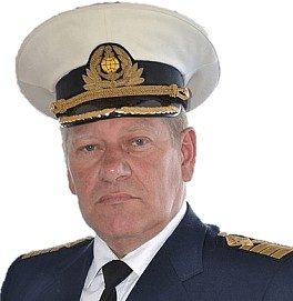 Капитан теплохода «Кронштадт» Крайнов Владимир Борисович