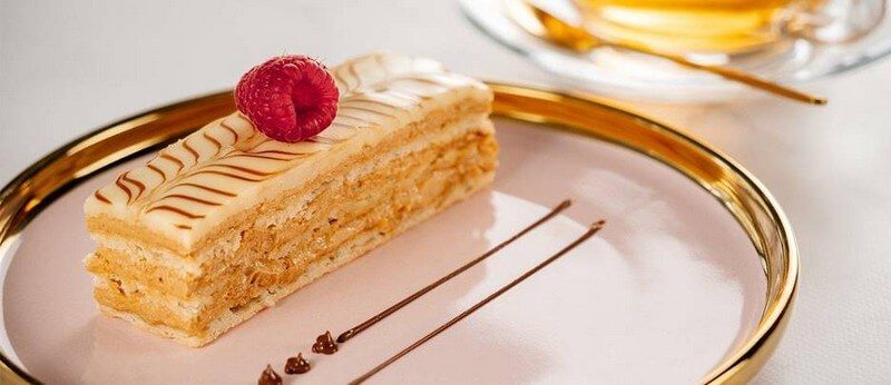 Кофейня — изысканный десерт на тарелке